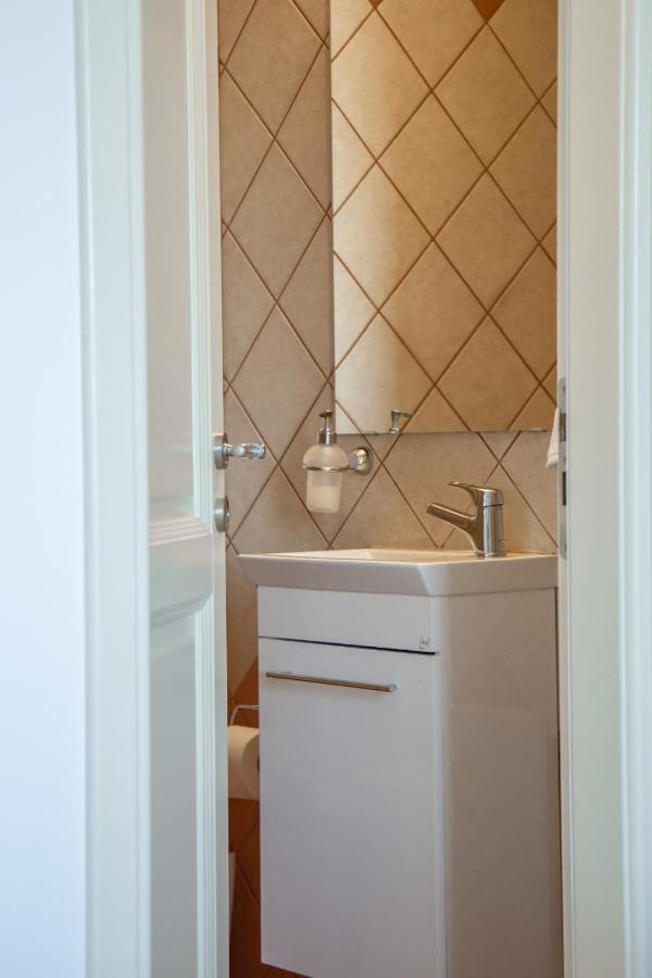 Nysa Residence Menites Ngoại thất bức ảnh